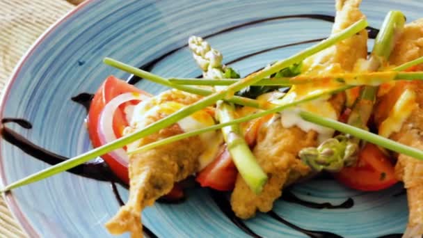 Fried in batter sprats with creamy ginger sauce — Stockvideo