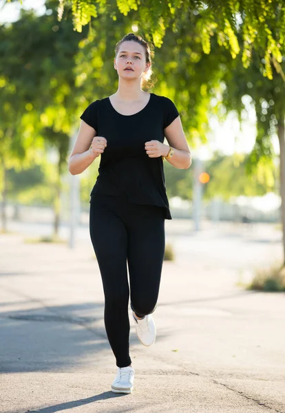 Sporty Svelte Girl Jogging Outdoor Daily Workout — Stock Photo, Image