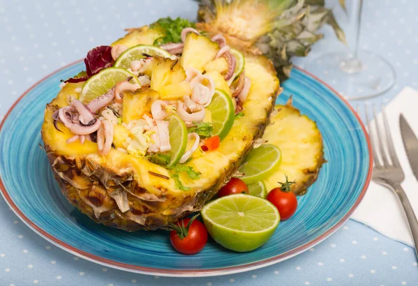 Stuffed pineapple with squid and lime. — Stock Photo, Image
