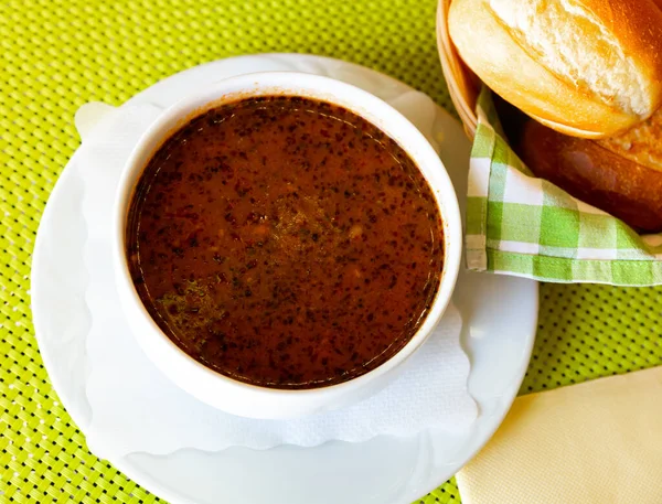 Bogracs ricos en carne, pimienta y tomates — Foto de Stock