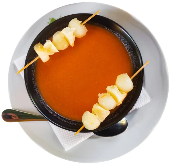 スペインのガスパチョトマトスープ串にメロンスライス — ストック写真