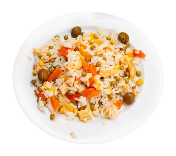 Rice salad with sliced omelette and vegetables — Stock Photo, Image