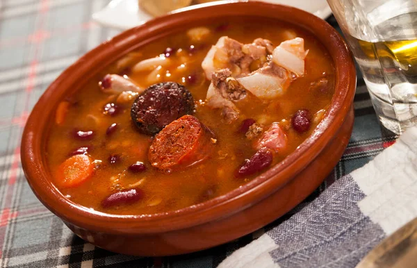 Piatto tradizionale asturiano Fabada — Foto Stock