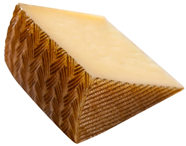 Yoğun aromalı koyun peyniri, farklı koyun aroması, yoğun doku, fildişi rengi. — Stok fotoğraf