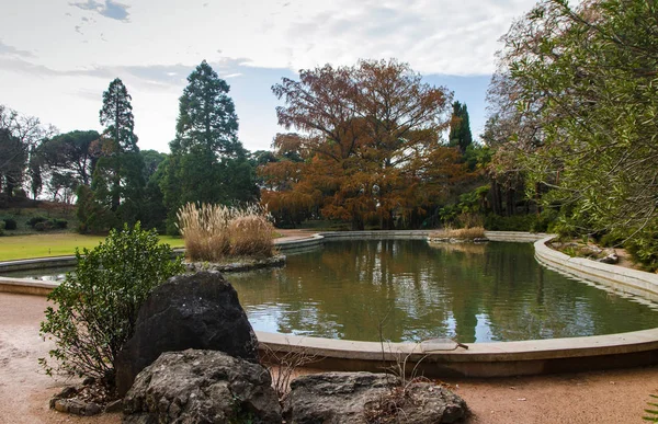 Pool Lawn Botanical Garden — Stock Photo, Image