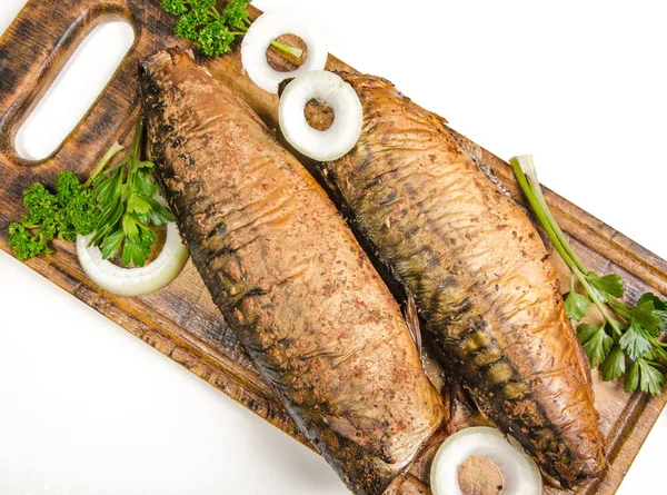 Smoked fish with greens — Stock Photo, Image