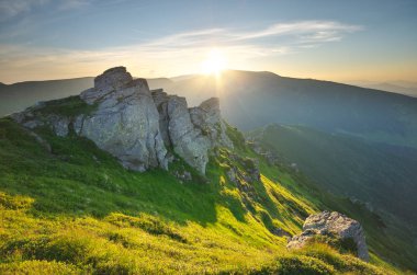 dağ günbatımı manzarası.