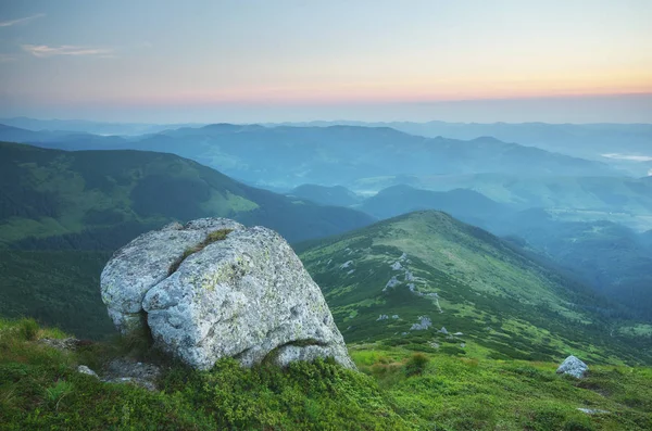 Horské slunce krajina — Stock fotografie