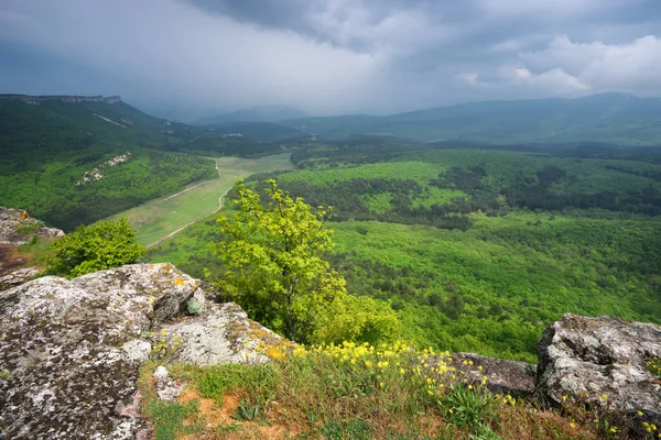 Dağ doğa manzarası. — Stok fotoğraf