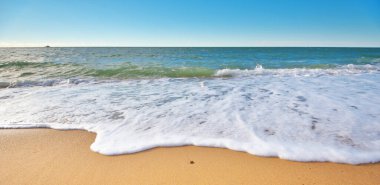 Gündüzleri deniz ve kum. Doğa bileşimi.