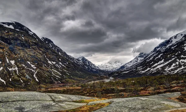 Parco Nazionale Jotunheimen Giorno Cupo Strada Turistica Norvegia Neve Strato — Foto Stock