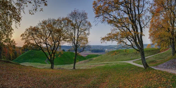 Kernave Byla Středověkým Městem Litevského Velkovévodství Dnes Turistickou Atrakcí Archeologické — Stock fotografie