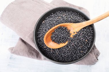 Siyah havyar mercimek tohumları. Üstten görünüm