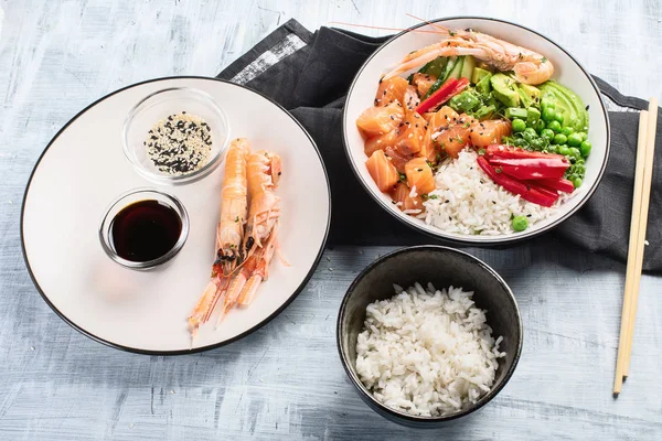 Hawaiian ahi somon poke kase