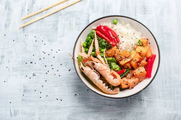 Hawaiian ahi somon poke kase