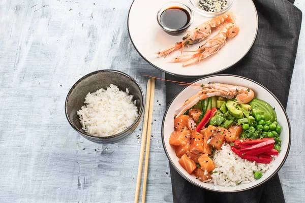 Hawaiian ahi somon poke kase