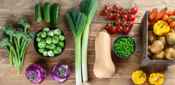 新鲜和当地种植的蔬菜的最高视图 天然农产品 健康饮食理念 — 图库照片