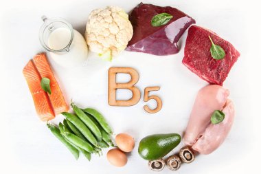 Gıda ile Vitamin B5 (pantotenik asit). Sağlıklı gıda kavramı. Üstten görünüm