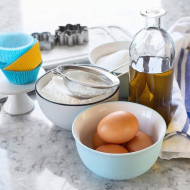 Masaya pişirme için malzemeler. Seçici odak