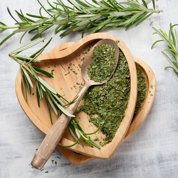 Dried Rosemary Fresh Rosemary Twigs Heart Shaped Wooden Plate — Stock Photo, Image