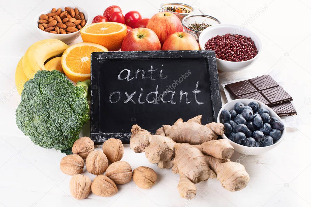 food sources of natural antioxidants,healthy diet concept