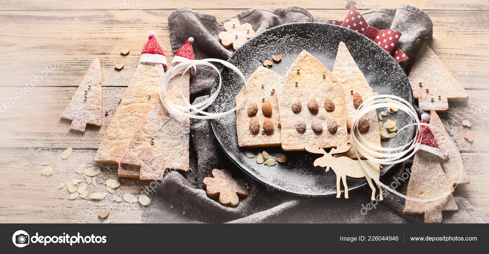 Ainda Vida Biscoitos Natal Formas Árvore Natal Casas Fundo Madeira fotos, imagens de © bit245 #226044946 Ainda Vida Biscoitos Natal Formas Árvore Natal Casas Fundo Madeira fotos, imagens de © bit245 #226044946