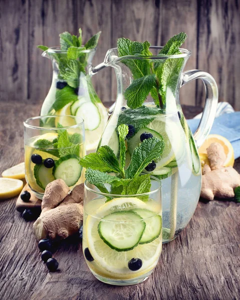 Fresh Lemonade Lemon Cucumber Slices — Stock Photo, Image