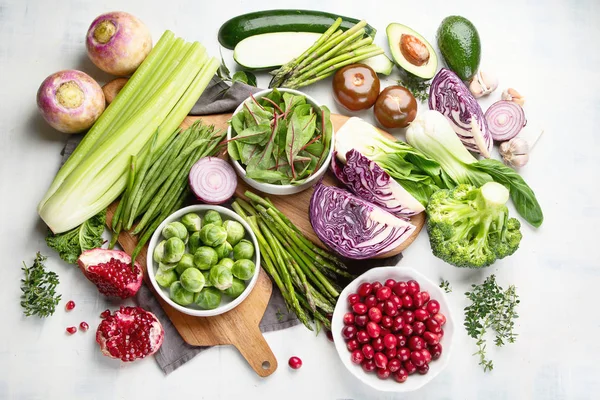 Ovanifrån Organiska Säsongens Grönsaker För Hälsosam Matlagning Bordsskiva — Stockfoto