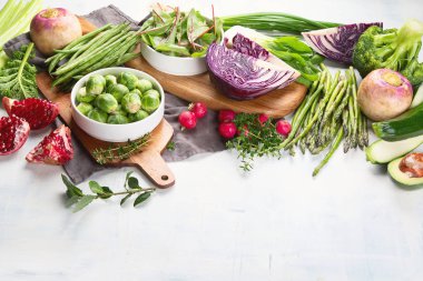 Kopya alanı ile sağlıklı yemek pişirmek için mevsim sebzeleri, Still life.