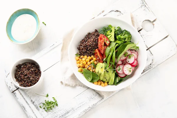 Healthy Vegan Lunch Bowl Salad Quinoa Broccoli Tomatoes Chickpeas — Stock Photo, Image
