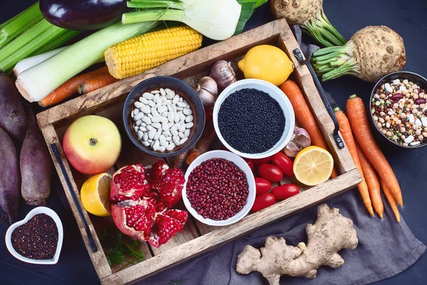 Top View Fresh Vegetables Legumes Wooden Box Healthy Food Concept — Stock Photo, Image