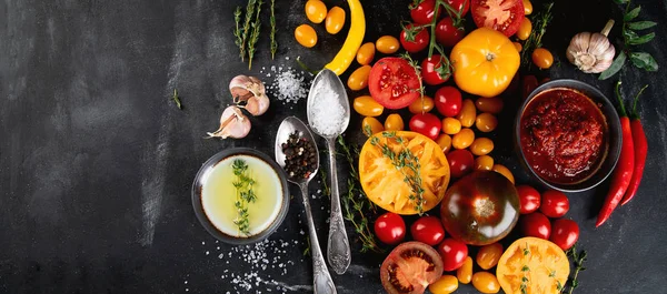 Tomatsås Med Ingredienser Ovanifrån Platt Låg Med Kopia Utrymme Panorama — Stockfoto