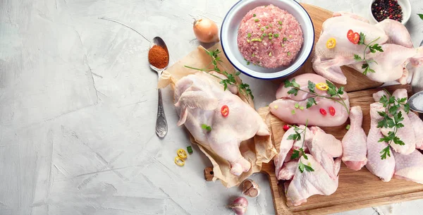 Verschiedene Arten Von Frischem Hühnerfleisch Draufsicht Flache Lage Pyanorama Banner — Stockfoto