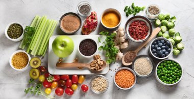 Sebze, meyve, tahıl, superfoods vegan ve vejetaryen yemek için. Temiz yemek. Detoks, diyet gıda kavramı