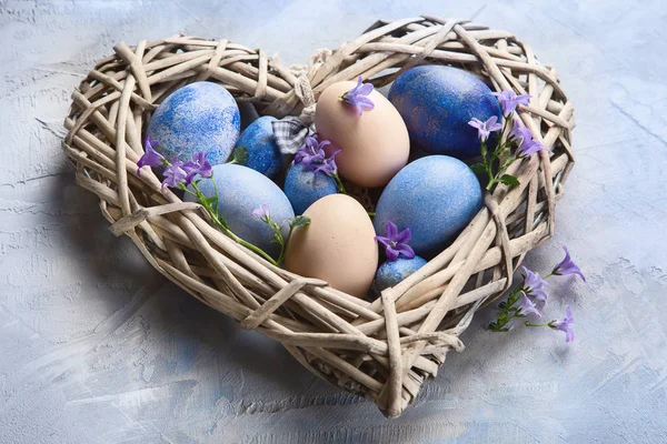 Easter Eggs Heart Shaped Nest — Stock Photo, Image