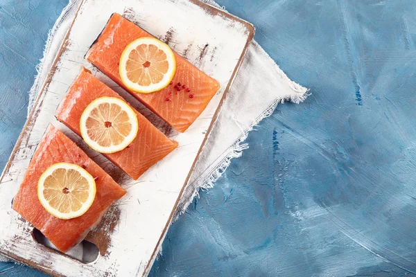 Filé Salmão Cru Peixe Fresco Vista Superior Com Espaço Cópia — Fotografia de Stock