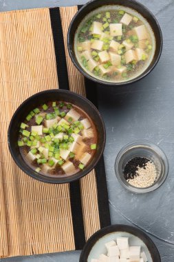 Japon miso çorbası.
