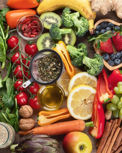 Naturliga produkter rika på antioxidanter och vitaminer — Stockfoto