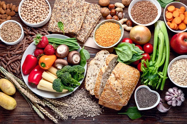 Ingredienti naturali sani contenenti fibre alimentari . — Foto Stock