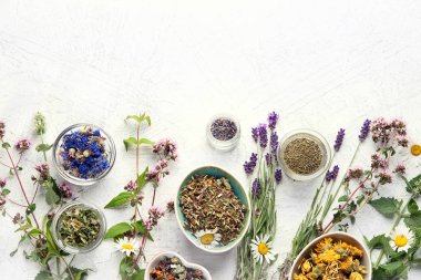 Çeşitli bitki çayı 