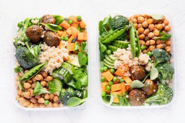 Sağlıklı vegan beslenme çantası. Temiz diyet yeme konsepti.