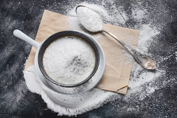 Bowl of white salt — Stock Photo, Image