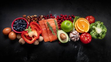 Ketojenik diyet. Sağlıklı düşük karbonhidratlı yiyecekler. Üst görünüm 