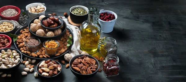 Fındıklı fındık yağı ve koyu fütürlü füt. Panorama, kopyalama alanı olan pankart