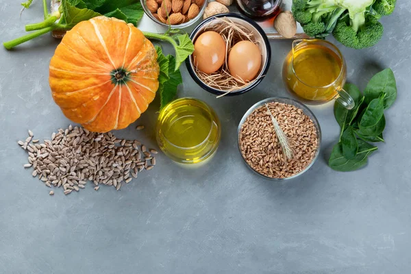 Gri Fırında Vitamini Bakımından Zengin Yiyecekler Sağlıklı Ürünler Üst Görünüm — Stok fotoğraf