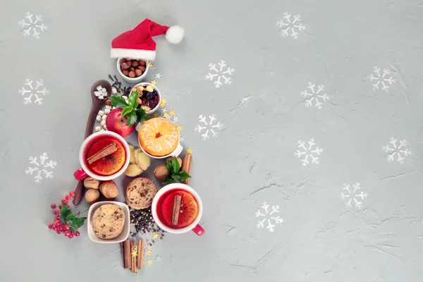 Arbre Noël Fait Nourriture Vacances Sur Fond Béton Vue Dessus — Photo