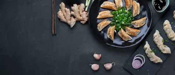 Gnocchi Asiatici Con Varietà Salse Verdure Vista Dall Alto Copia — Foto Stock