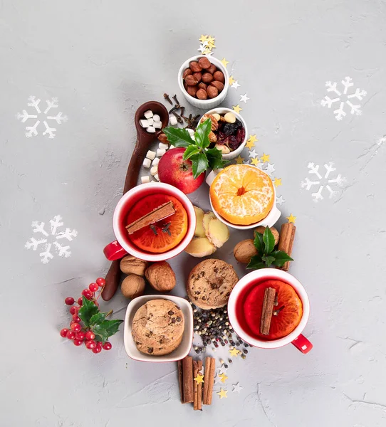 Árbol Navidad Hecho Comida Navideña Sobre Fondo Hormigón Vista Superior — Foto de Stock