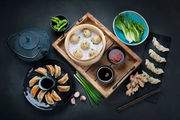 Gnocchi Asiatici Con Varietà Salse Verdure Vista Dall Alto — Foto Stock