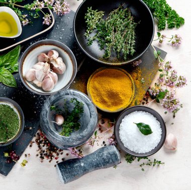 Bitkiler ve baharatlar. Üst manzara, düz uzanma 